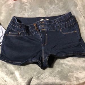 Blue spice Jean shorts!